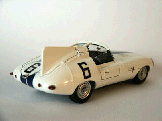 ギャラリービューアに画像をロードする, ジャガー E2A N°6 Race ルマン 1960 ホワイト/ブルーストライプ /ilarioイラリオ 1/43 レジン ミニカー