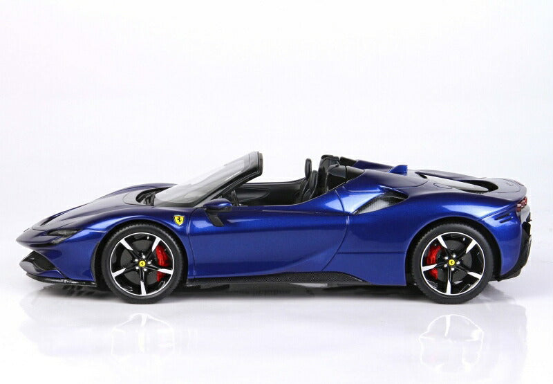 ギャラリービューアに画像をロードする, FERRARIフェラーリ SF90 STRADALE HYBRID SPIDER 1000hp 2020 - CON VETRINA - WITH SHOWCASE | BLU ELETTRICO - BLUE MET /BBR 1/18 ミニカー