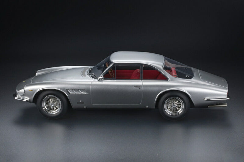 ギャラリービューアに画像をロードする, 【予約】12月以降発売予定FERRARIフェラーリ 500 SUPERFAST 2-SERIES 1965 - SILVER /TOPMARQUES COLLECTION 1/12 ミニカー