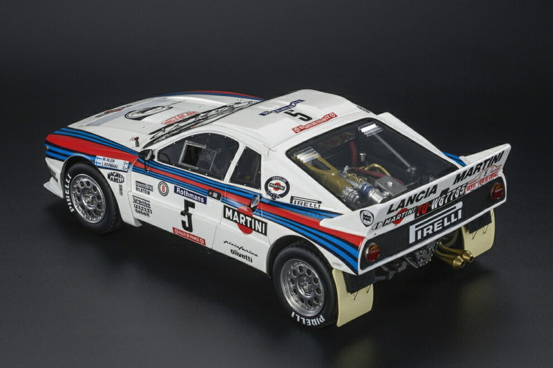 ギャラリービューアに画像をロードする, 【予約】12月以降発売予定LANCIA - 037 MARTINI RACING N 5 WINNER RALLY TOUR DE CORSE 1984 MARKKU ALEN - ILKKA KIVIMAKI - WHITE /TOPMARQUES COLLECTION 1/12 ミニカー