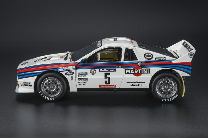 ギャラリービューアに画像をロードする, 【予約】12月以降発売予定LANCIA - 037 MARTINI RACING N 5 WINNER RALLY TOUR DE CORSE 1984 MARKKU ALEN - ILKKA KIVIMAKI - WHITE /TOPMARQUES COLLECTION 1/12 ミニカー