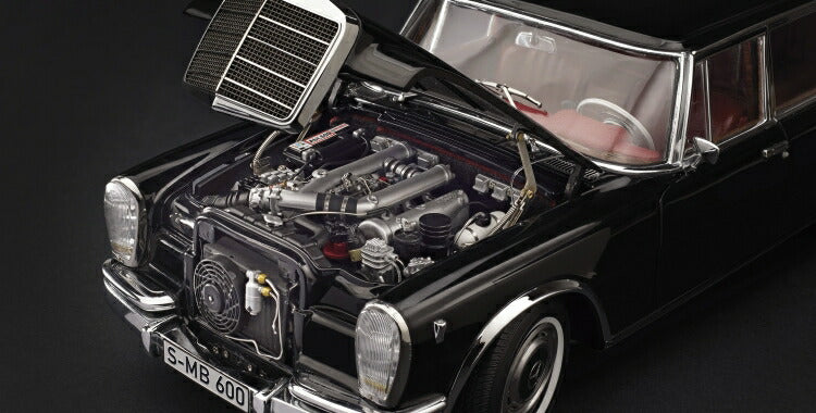 ギャラリービューアに画像をロードする, Mercedes Benz 600 6ドア プルマン リムジン ブラック/ CMC 1/18