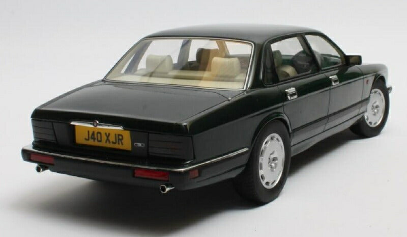 ギャラリービューアに画像をロードする, 【予約】10月以降発売予定Jaguar XJR XJ40 metallic green 1990 /Cult Models 1/18 ミニカー