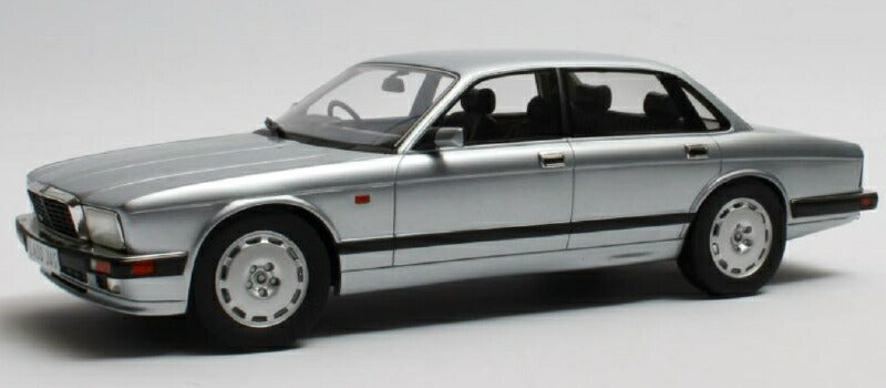 ギャラリービューアに画像をロードする, 【予約】10月以降発売予定Jaguar XJR XJ40 metallic silver 1990 /Cult Models 1/18 ミニカー