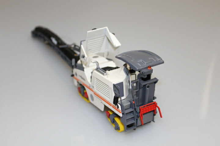 ギャラリービューアに画像をロードする, WIRTGEN W100F cold milling machine 763 /NZG 1/50 建設機械模型