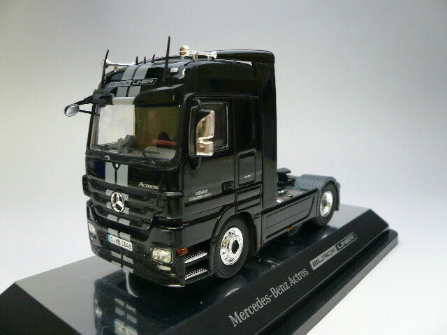 ギャラリービューアに画像をロードする, メルセデスベンツ アクトロス 4X2 ブラックライナー トラクター トラック 740/03 /NZG 1/50 建設機械模型