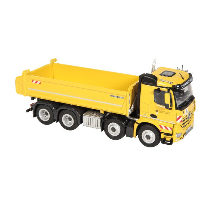 ギャラリービューアに画像をロードする, 【予約】2017年1-3月以降発売予定MERCEDES BENZメルセデスベンツアクトロス 8X4 "LEONHARD WEISS"トラック ダンプカー /NZG 建設機械模型 工事車両 1/50 ミニチュア
