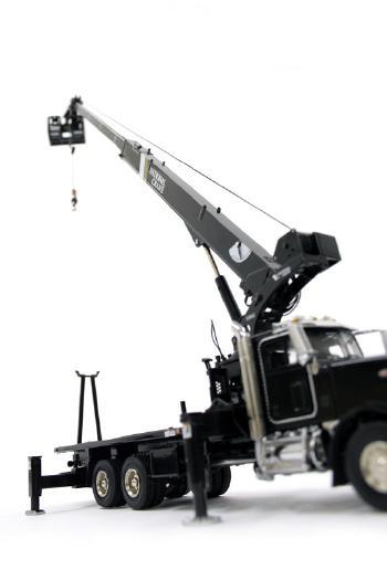 ギャラリービューアに画像をロードする, National Crane 1300H Peterbilt 357 ブラック クレーン車 1/50 建機模型 工事車両 /TWH048-01036 重機