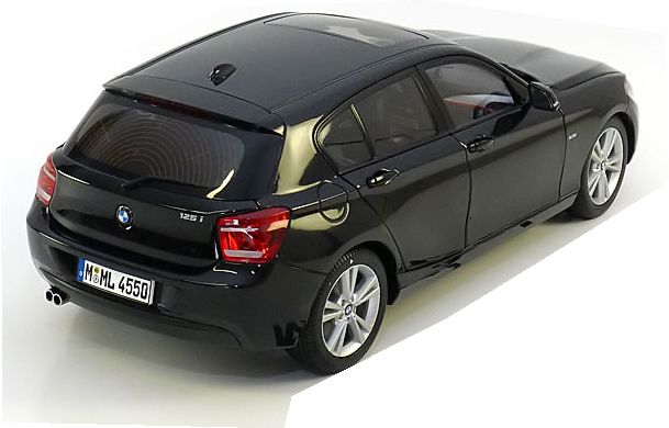 ギャラリービューアに画像をロードする, BMW特注 1シリーズ F20 5door 2012 ブラック黒 /Paragon Modelsディーラーバージョン 1/18 ダイキャストミニカー