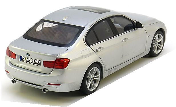 ギャラリービューアに画像をロードする, BMW特注 3シリーズ F30 2012 シルバー /Paragon Modelsディーラーバージョン 1/18 ダイキャストミニカー