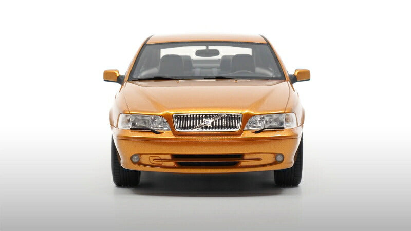 ギャラリービューアに画像をロードする, 【予約】9月以降発売予定VOLVO C70 COUPE /DNA COLLECTIBLES 1/18 ミニカー模型