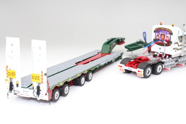 ギャラリービューアに画像をロードする, Kenworth T909 Prime Mover with Drake 2x8 Dolly and 4x8 Swinging trailer Membrey Truck&Crane hire トラック トレーラー /DRAKE 1/50 模型