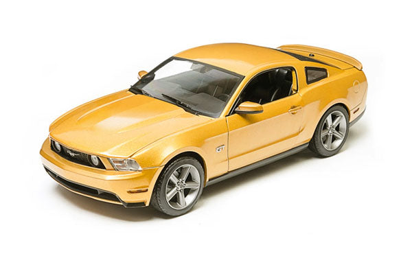 ギャラリービューアに画像をロードする, 2010 Ford Mustangマスタング GT in Sunset Gold Metallic /Greenlight 1/18 ミニカー