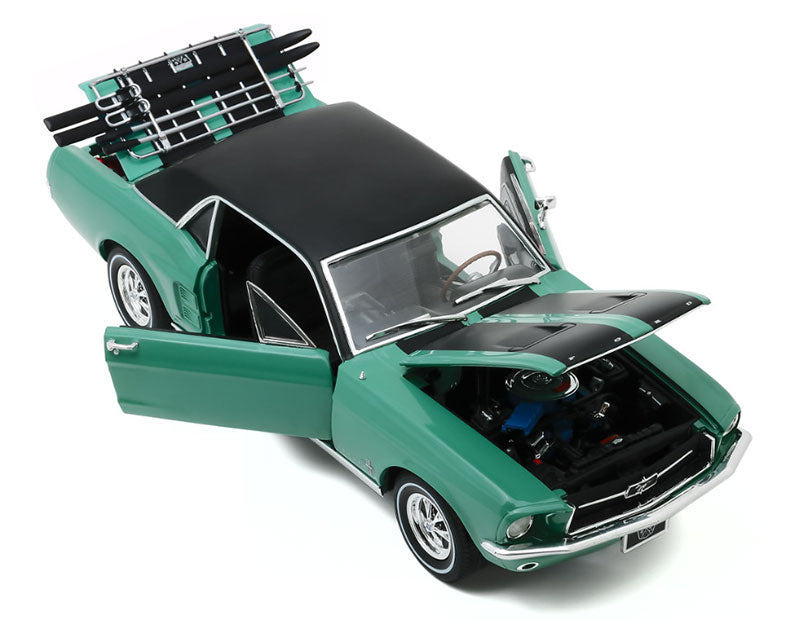 ギャラリービューアに画像をロードする, 【予約】12月以降発売予定 1967 Ford Mustang Coupe "Ski Country Special" in Loveland Green /Greenlight 1/18 ミニカー