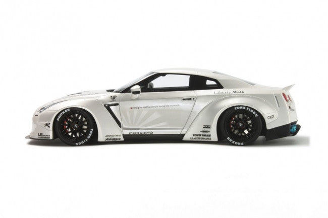 ギャラリービューアに画像をロードする, NISSAN日産 - R35 GTR LB Performance - GT125 /GT SPIRITスピリット 1/18 ミニカー