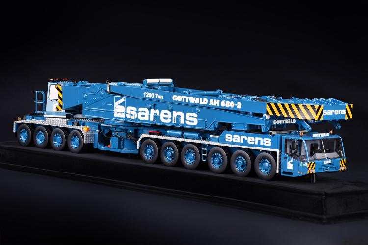 ギャラリービューアに画像をロードする, Sarens Gottwald AK 680 3 モバイルクレーン ハイディテール レジン スタティックモデル / IMC 1/50 建設機械模型 工事車両