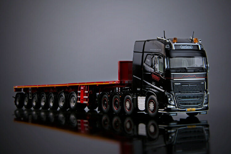ギャラリービューアに画像をロードする, Black Series - 7-axle Ballasttrailer with Volvo FH04 Globetrotter トレーラー /建設機械模型 工事車両 IMC 1/50 ミニカー