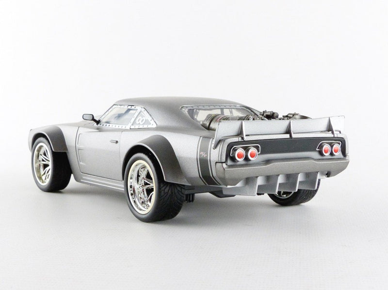 ギャラリービューアに画像をロードする, ドムの アイスチャージャー ワイルドスピード ICE BREAK グレー 劇中車 ダッジ / JADA 1/24 ミニカー
