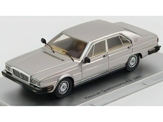 MASERATI - QUATTROPORTE 4.9 1983 SILVER 海外限定 /Kess-Model 1/43 ミニカー