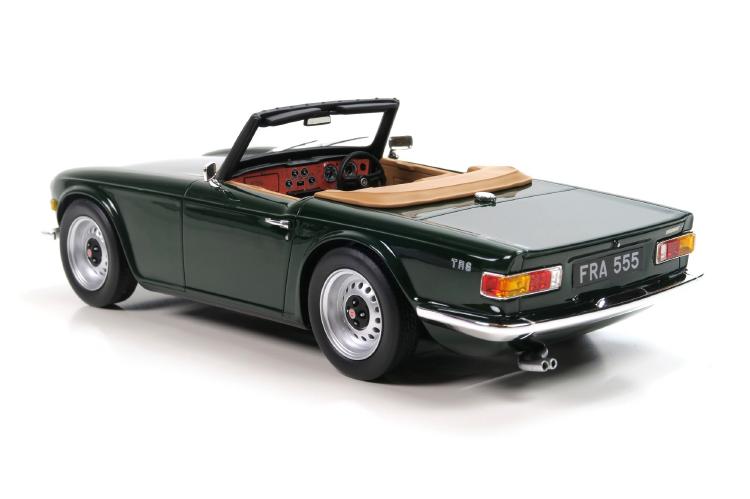 ギャラリービューアに画像をロードする, 【予約】Triumph TR6 green /Lucky Step 1/18 ミニカー