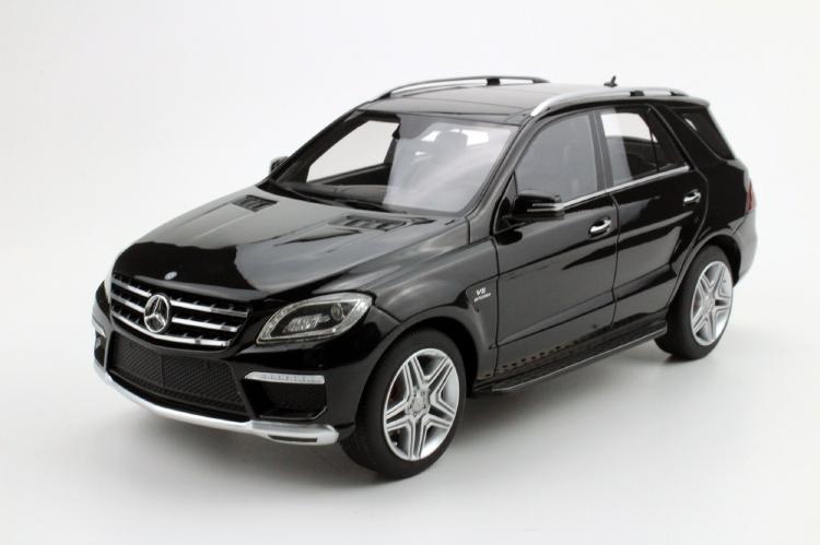 1/18 メルセデス・ベンツ ML63AMG ミニカー ブラック 【公式通販】