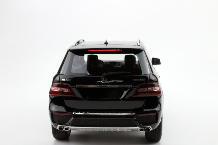 ギャラリービューアに画像をロードする, Mercedes ML63 AMG ブラック /LS COLLECTIBLES 1/18 レジンミニカー