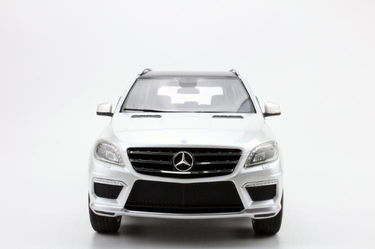 ギャラリービューアに画像をロードする, Mercedes ML63 AMG シルバー /LS COLLECTIBLES 1/18 レジンミニカー