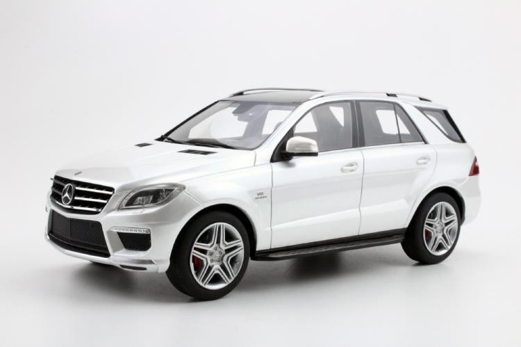 ギャラリービューアに画像をロードする, Mercedes ML63 AMG シルバー /LS COLLECTIBLES 1/18 レジンミニカー