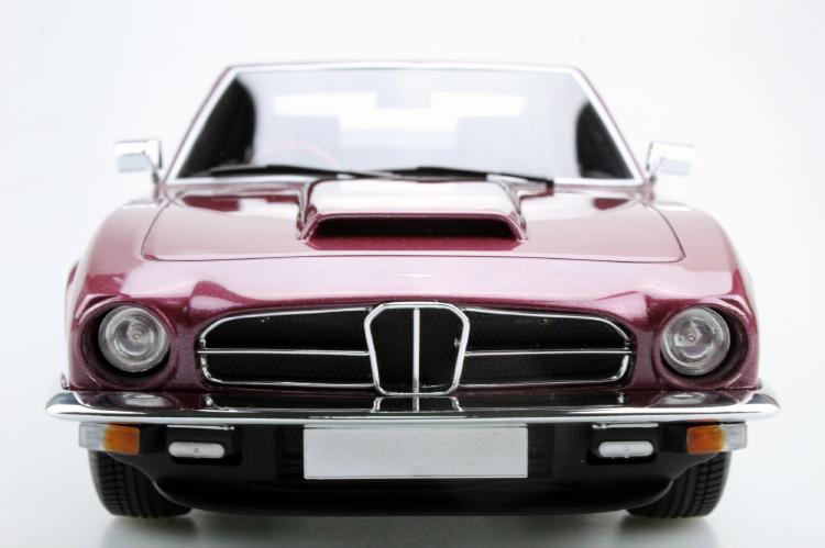 ギャラリービューアに画像をロードする, Aston Martinアストンマーチン Lagonda 1974 saloon レッド /LS COLLECTIBLES 1/18 レジンミニカー