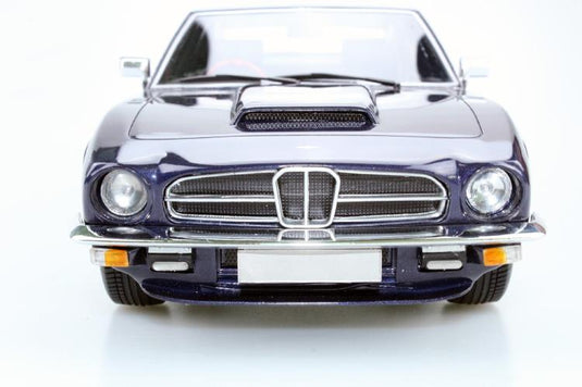 Aston Martinアストンマーチン Lagonda 1974 saloon ブルー /LS COLLECTIBLES 1/18 レジンミニカー
