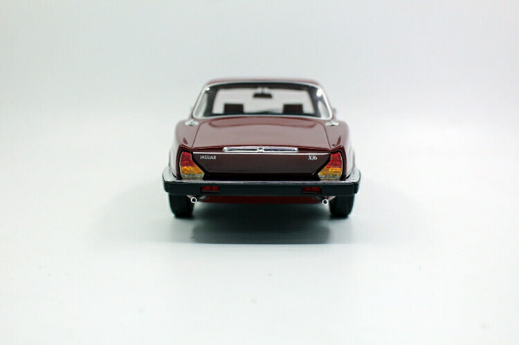 ギャラリービューアに画像をロードする, 【予約】12月以降発売予定Jaguarジャガー XJ6 1982 Bordeaux /Ls Collectibles 1/18 ミニカー