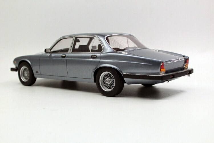 ギャラリービューアに画像をロードする, 【予約】12月以降発売予定Jaguarジャガー XJ6 1982 Dark metallic grey /Ls Collectibles 1/18 ミニカー
