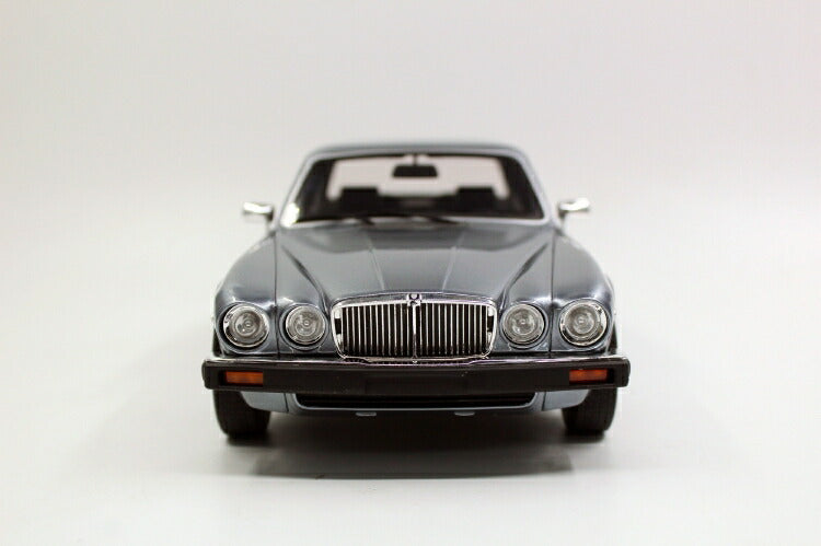 ギャラリービューアに画像をロードする, 【予約】12月以降発売予定Jaguarジャガー XJ6 1982 Dark metallic grey /Ls Collectibles 1/18 ミニカー