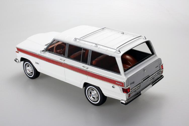 ギャラリービューアに画像をロードする, Jeep Grand Wagoneer ホワイト /LS COLLECTIBLES 1/18 レジンミニカー