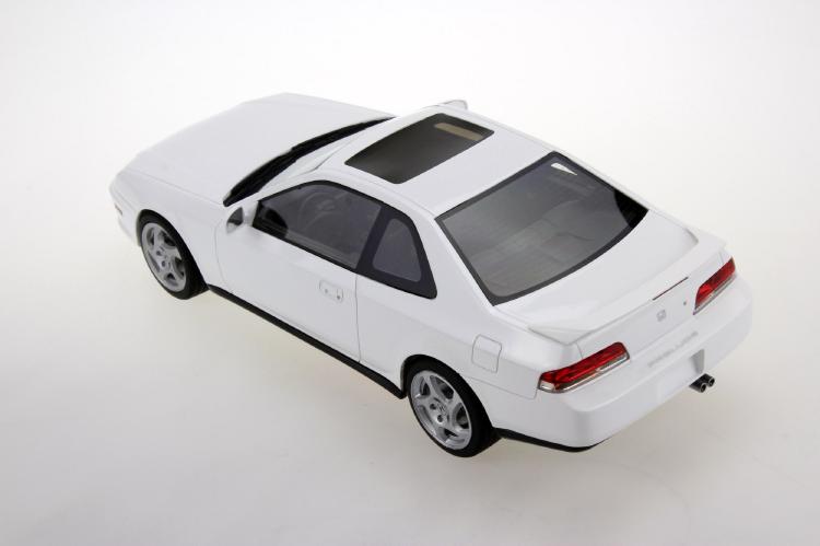 ギャラリービューアに画像をロードする, Hondaプレリュード 1997-2001 ホワイト /LS COLLECTIBLES 1/18 レジンミニカー
