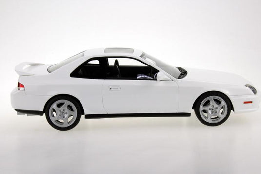 Hondaプレリュード 1997-2001 ホワイト /LS COLLECTIBLES 1/18 レジンミニカー