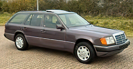 【予約】Mercedes-Benzメルセデスベンツディーラーモデル 300 TD (S124) bornit metallic /Norev 1/18 ミニカー