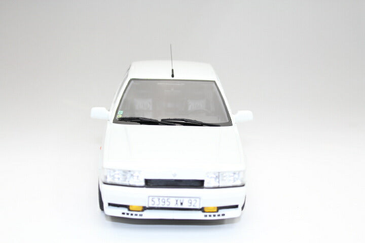 ギャラリービューアに画像をロードする, Renaultルノー 21 ターボTurbo phase 2 1993 1000台限定/OTTO MOBILE オット 1/18 レジン ミニカー