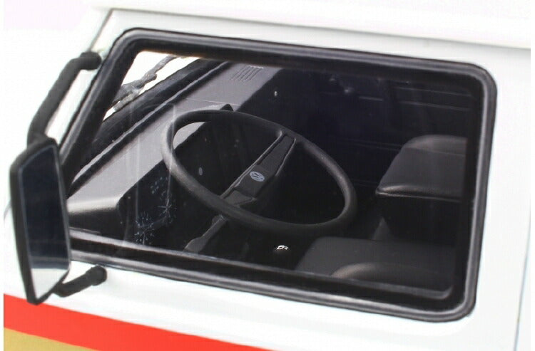 ギャラリービューアに画像をロードする, 【予約】12月以降発売予定1985 Pack Rallye 1000 Pistes 1985 Porsche 911 SC RS, white/blue / Otto models 1/18 ミニカー