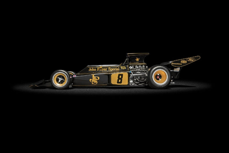ギャラリービューアに画像をロードする, Lotus 72D - 1972 British GP - Emerson Fittipaldi /Pocher 1/8 組み立てキットミニカー