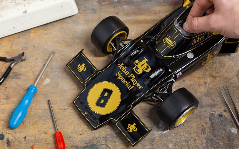 ギャラリービューアに画像をロードする, Lotus 72D - 1972 British GP - Emerson Fittipaldi /Pocher 1/8 組み立てキットミニカー