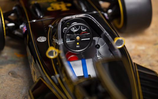 Lotus 72D - 1972 British GP - Emerson Fittipaldi /Pocher 1/8 組み立てキットミニカー