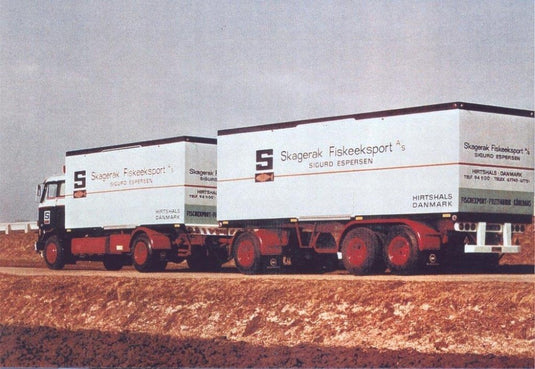 【予約】4-6月以降発売予定Skagerak Fiskeeksport A/S Volvo F89 riged truck 6x2トラック 建設機械模型 工事車両 TEKNO 1/50 ミニチュア