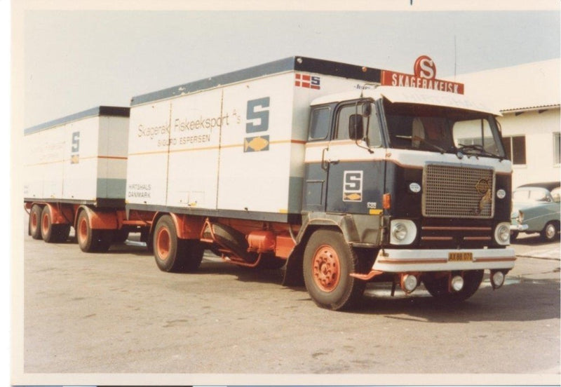 ギャラリービューアに画像をロードする, 【予約】4-6月以降発売予定Skagerak Fiskeeksport A/S Volvo F89 riged truck 6x2トラック 建設機械模型 工事車両 TEKNO 1/50 ミニチュア