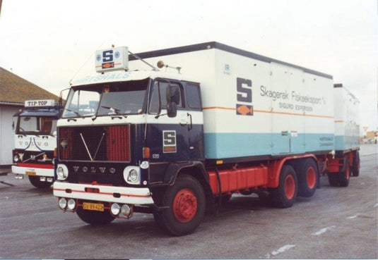【予約】4-6月以降発売予定Skagerak Fiskeeksport A/S Volvo F89 riged truck 6x2トラック 建設機械模型 工事車両 TEKNO 1/50 ミニチュア