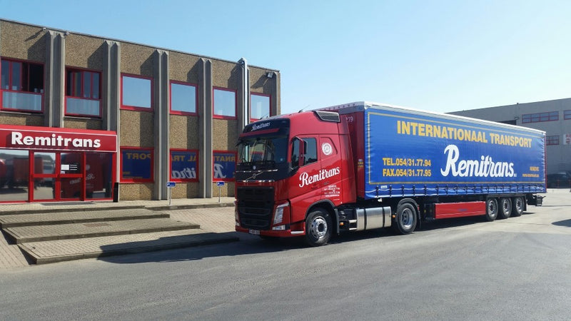 ギャラリービューアに画像をロードする, 【予約】2018年1-3月以降発売予定Remitrans Volvo FH04 Globetrotter with curtainside semiトレーラートラック 建設機械模型 工事車両 TEKNO 1/50 ミニチュア