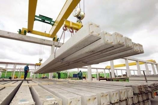 ギャラリービューアに画像をロードする, 【予約】2018年1-3月以降発売予定Voton Volvo FH04 6x4 with stone トレーラー with concrete blocks for foundationsトラック 建設機械模型 工事車両 TEKNO 1/50 ミニチュア