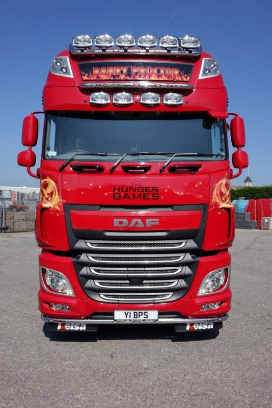 ギャラリービューアに画像をロードする, 【予約】4-6月以降発売予定Proctor, Barry DAF XF Euro 6 6x2 Super Space Cab - The Hunger Gamesトラクタ 建設機械模型 工事車両 TEKNO 1/50 ミニチュア