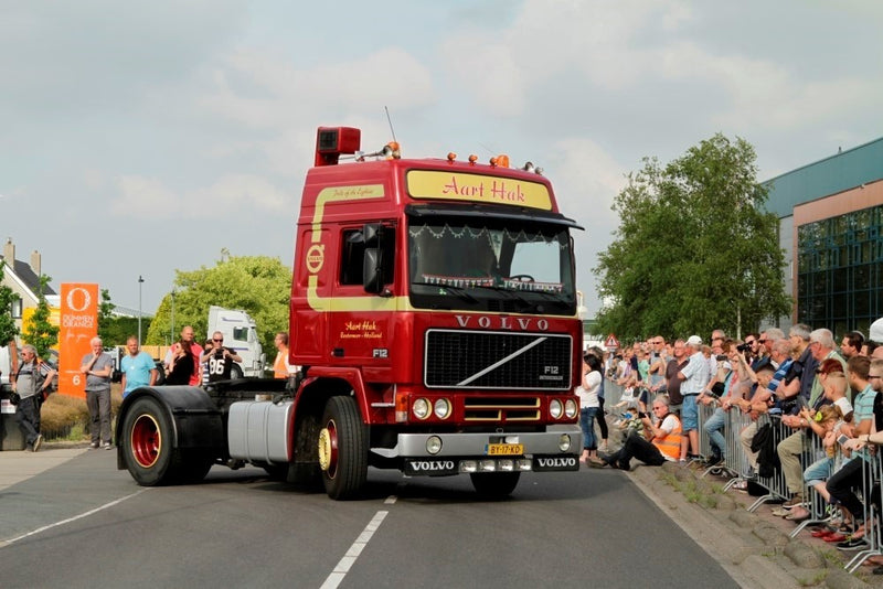 ギャラリービューアに画像をロードする, 【予約】4-6月以降発売予定Hak, Aart Volvo F12 4x2トラクタ 建設機械模型 工事車両 TEKNO 1/50 ミニチュア