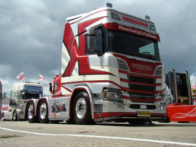 ギャラリービューアに画像をロードする, 【予約】4-6月以降発売予定Hallengreen Scaniaスカニア NGS R-serie Highline 6x2トラクタ 建設機械模型 工事車両 TEKNO 1/50 ミニチュア